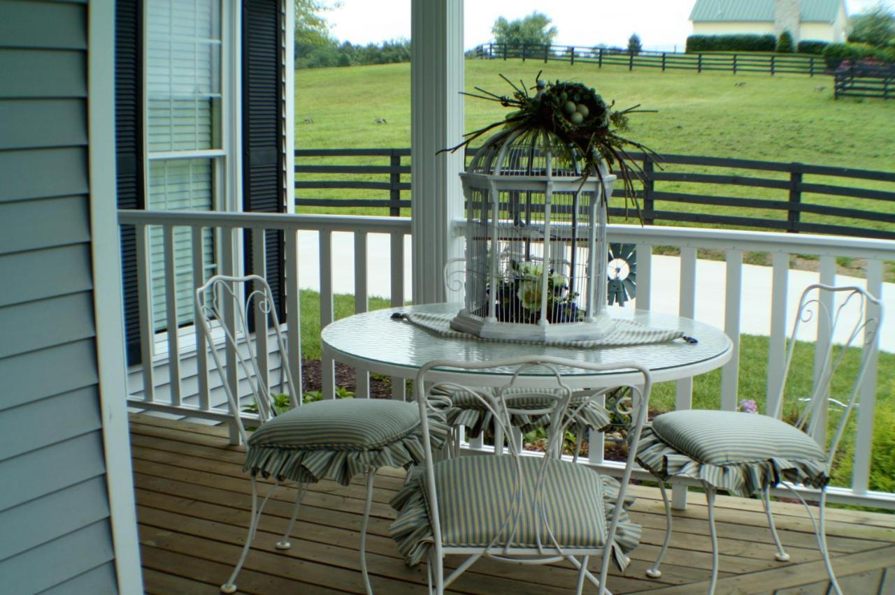 Pillow And Paddock B&B La Grange Exterior photo